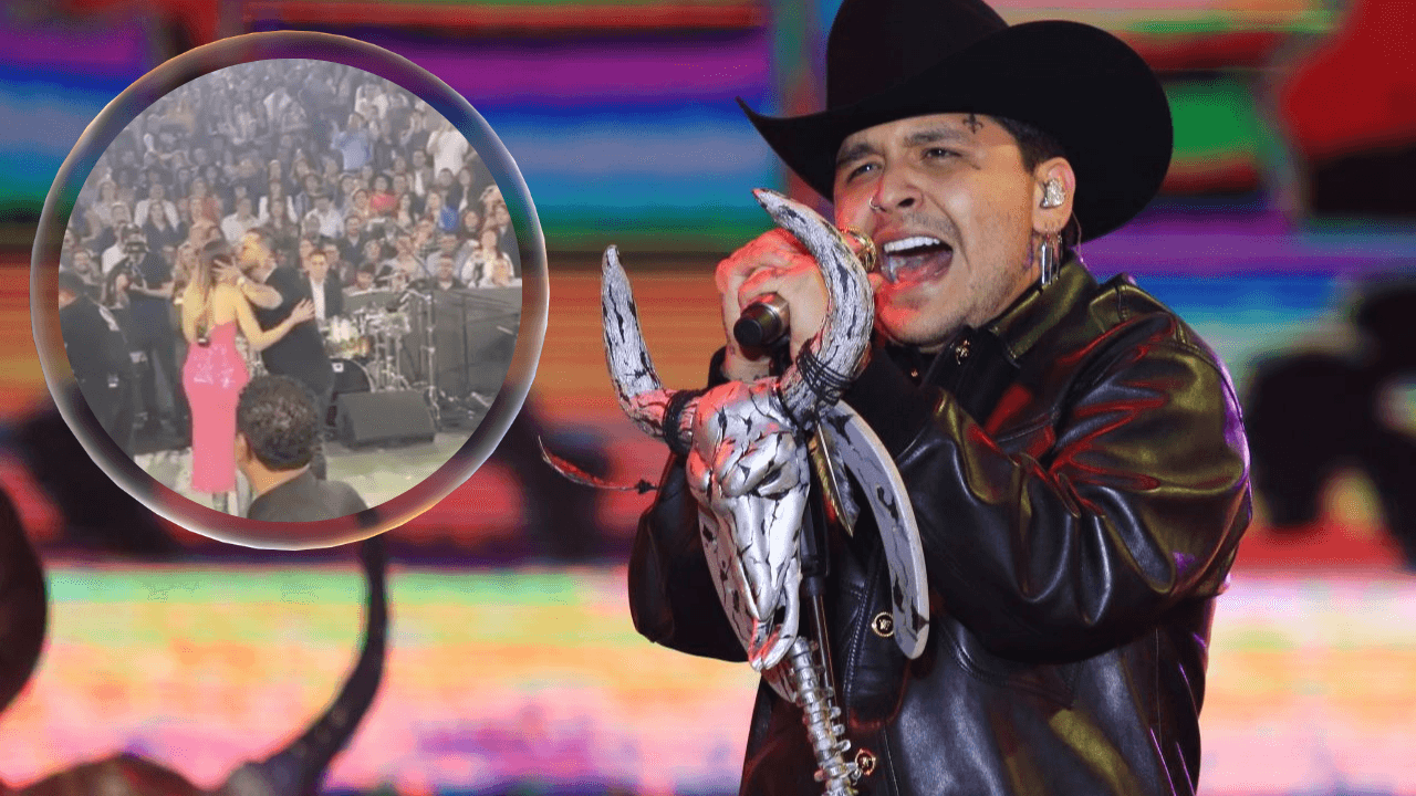 Imagen de Christian Nodal sorprende a seguidores al darle tremendo beso a esta cantante en pleno concierto
