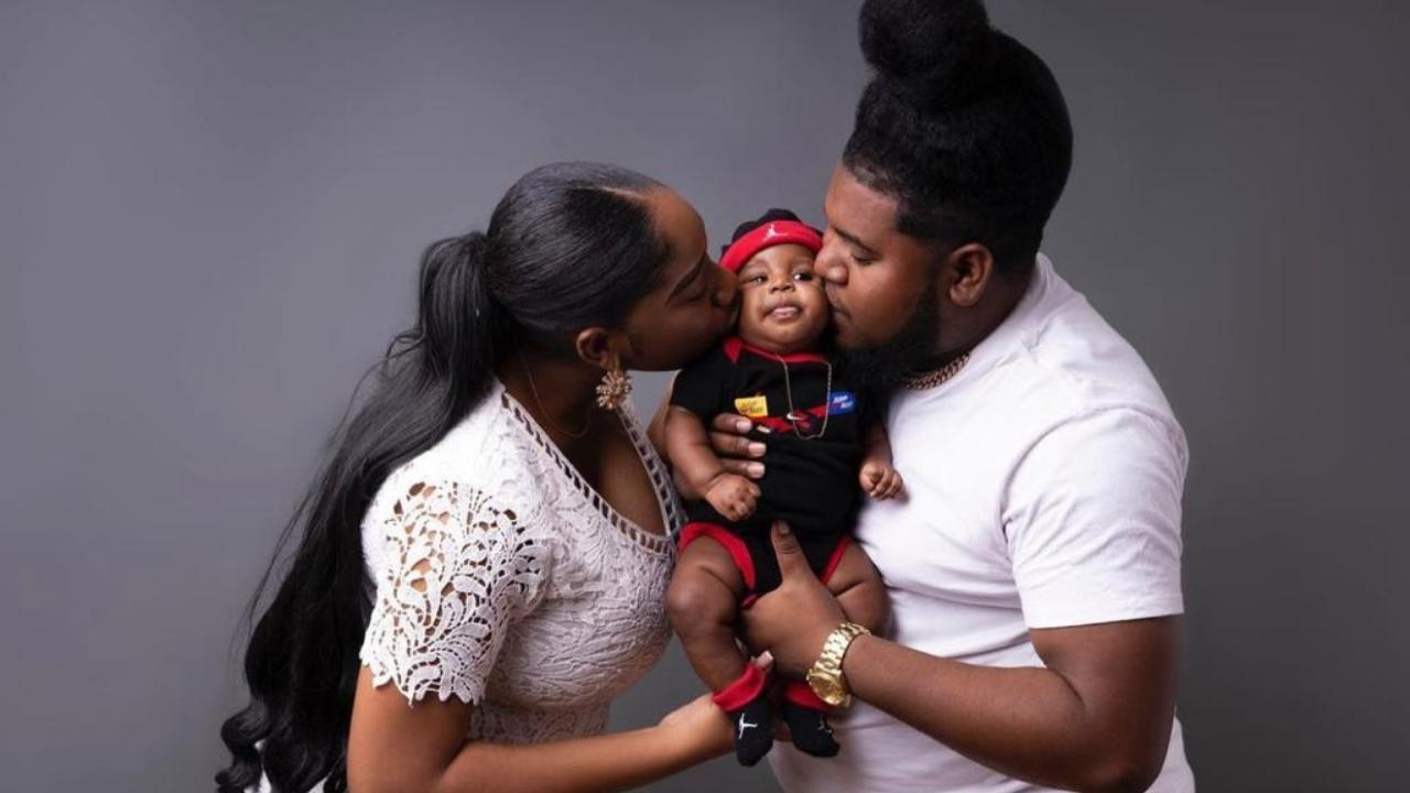 Imagen Principal de Nota: La More enternece las redes con tierna sesión de fotos junto a su esposa e hijo