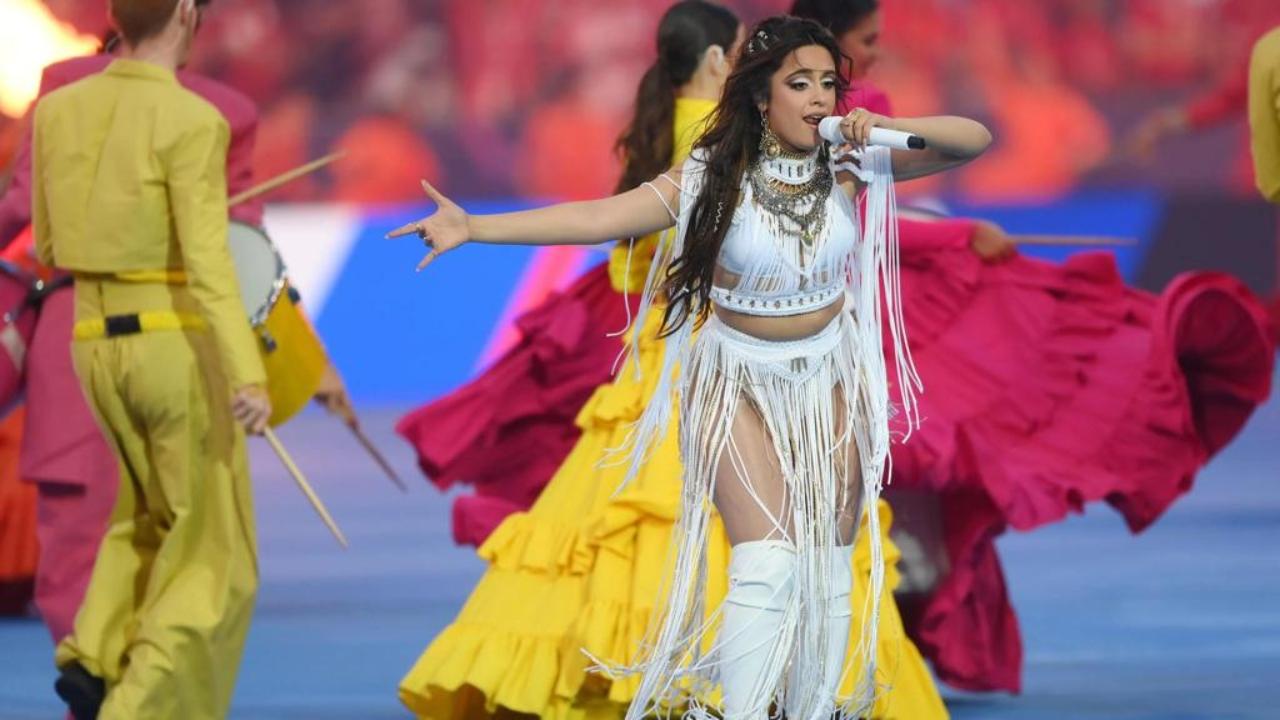 Imagen Principal de Nota: Camila Cabello confiesa que se orinó durante su show en la final de la Champions League