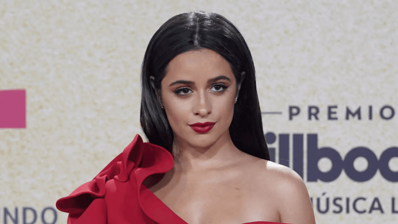 Imagen Principal de Nota: Camila Cabello estrena nuevo romance con famoso empresario