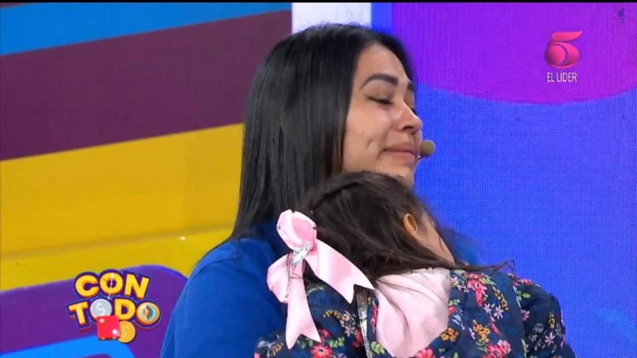 Imagen Principal de Nota: Hondureña usó la fecha del fallecimiento de su hermano y ganó motocicleta en 'Con Todo'