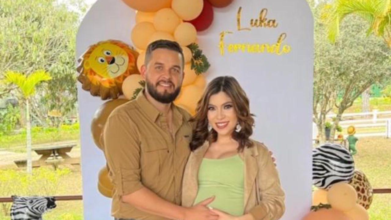 Imagen Principal de Nota: Laura Meza realizó su Baby Shower rodeada de familiares y amigos