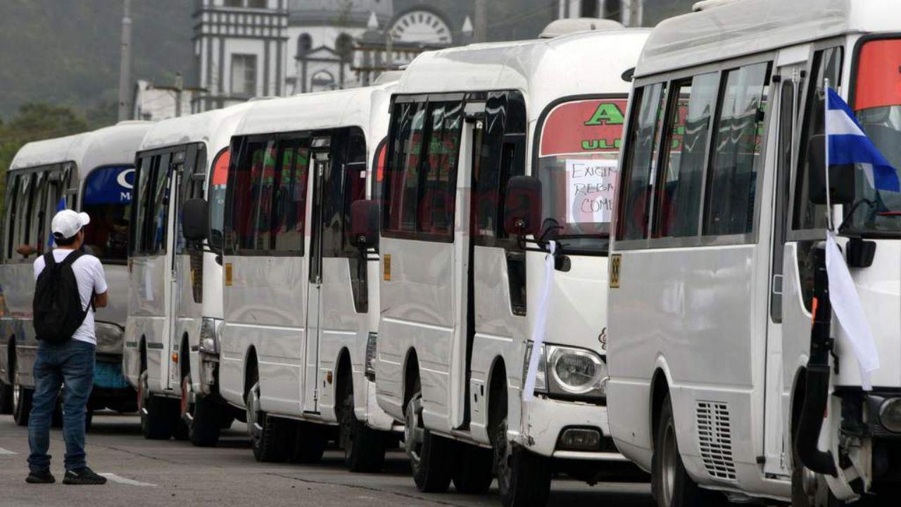 Imagen de Transportistas advierten con aumento al pasaje en Honduras