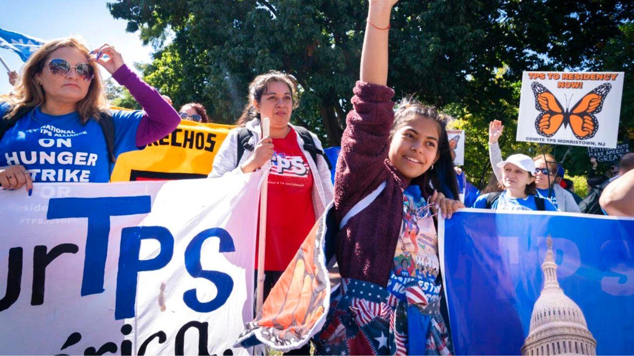 Imagen de Estados Unidos extiende 18 meses el TPS para migrantes hondureños, confirma Cancillería