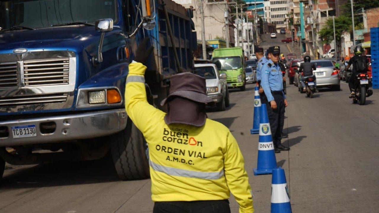 Imagen Principal de Nota: Evite el tráfico, calles y avenidas cerradas en el Distrito Central este 17 de octubre