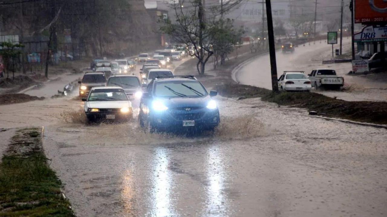 Imagen Principal de Nota: Frente frío dejará  lluvias con actividad eléctrica a la mayor parte de Honduras