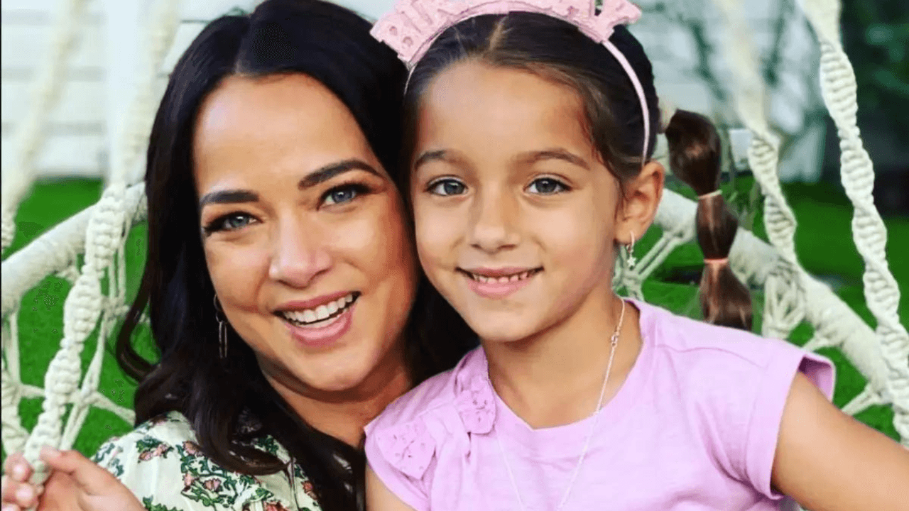 Imagen Principal de Nota: ¿Muere Adamari López a sus 52 años? Esto se sabe de la presentadora ¿Qué pasa con su hija?