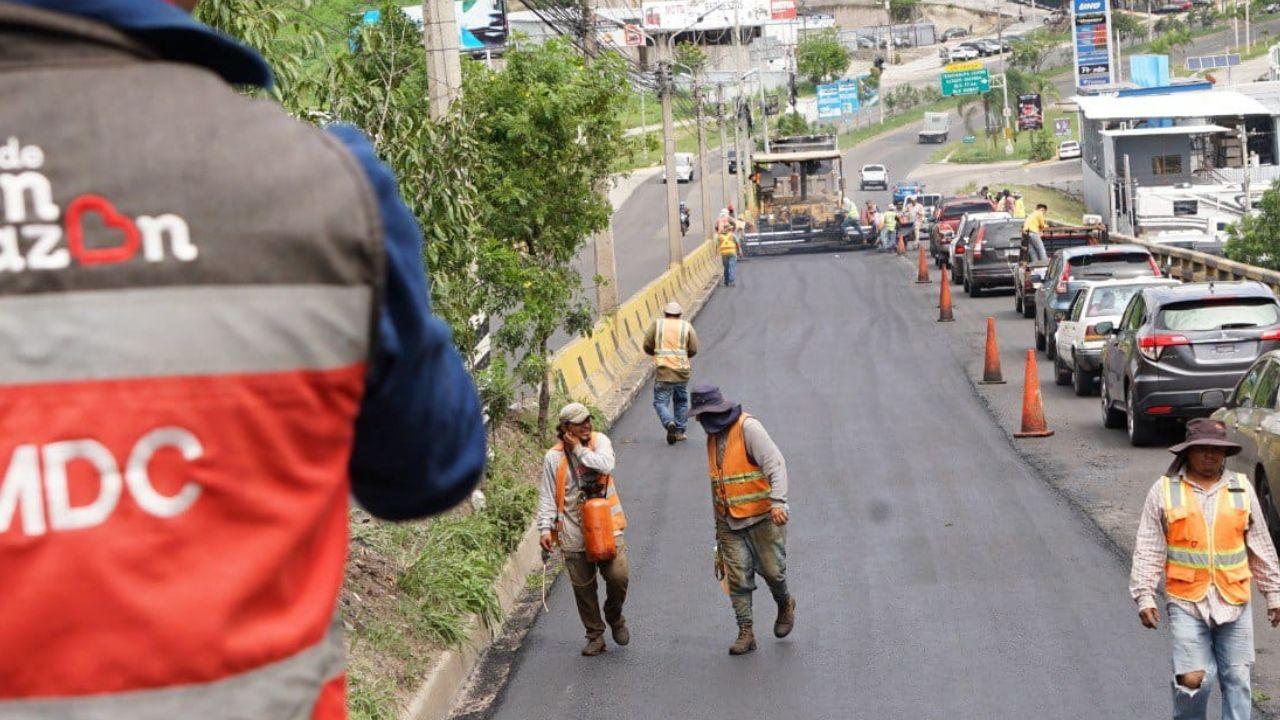 Imagen de Mantienen calles cerradas este lunes en la capital de Honduras