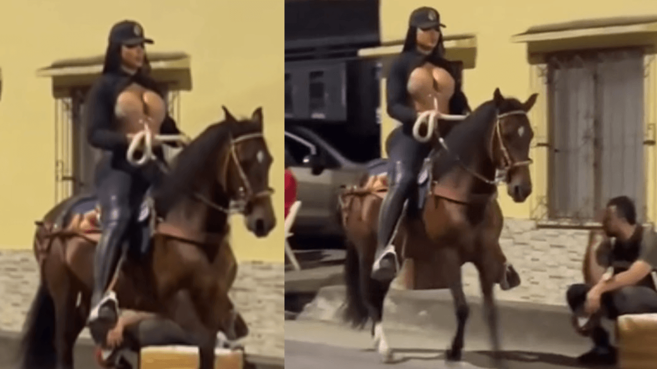 Imagen Principal de Nota: Video de mujer en el pueblo paseando en caballo es viral por lo que hace