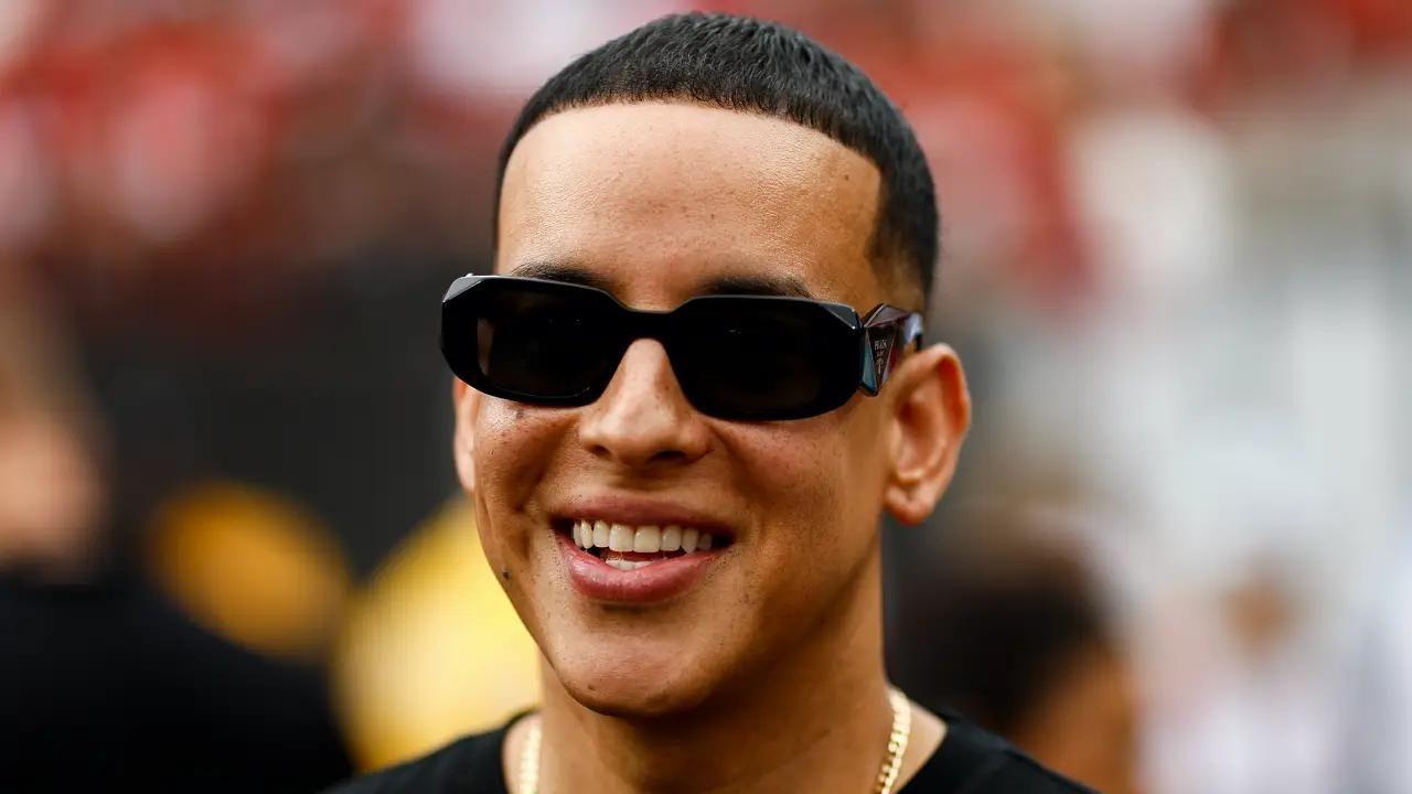 Imagen Principal de Nota: Daddy Yankee alaba a Dios con su nueva música