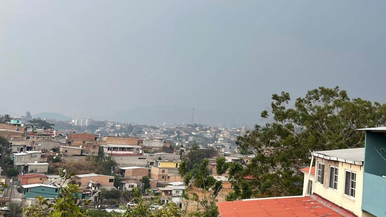 Imagen Principal de Nota: Pronostican lluvias para este domingo, conozca en qué zonas
