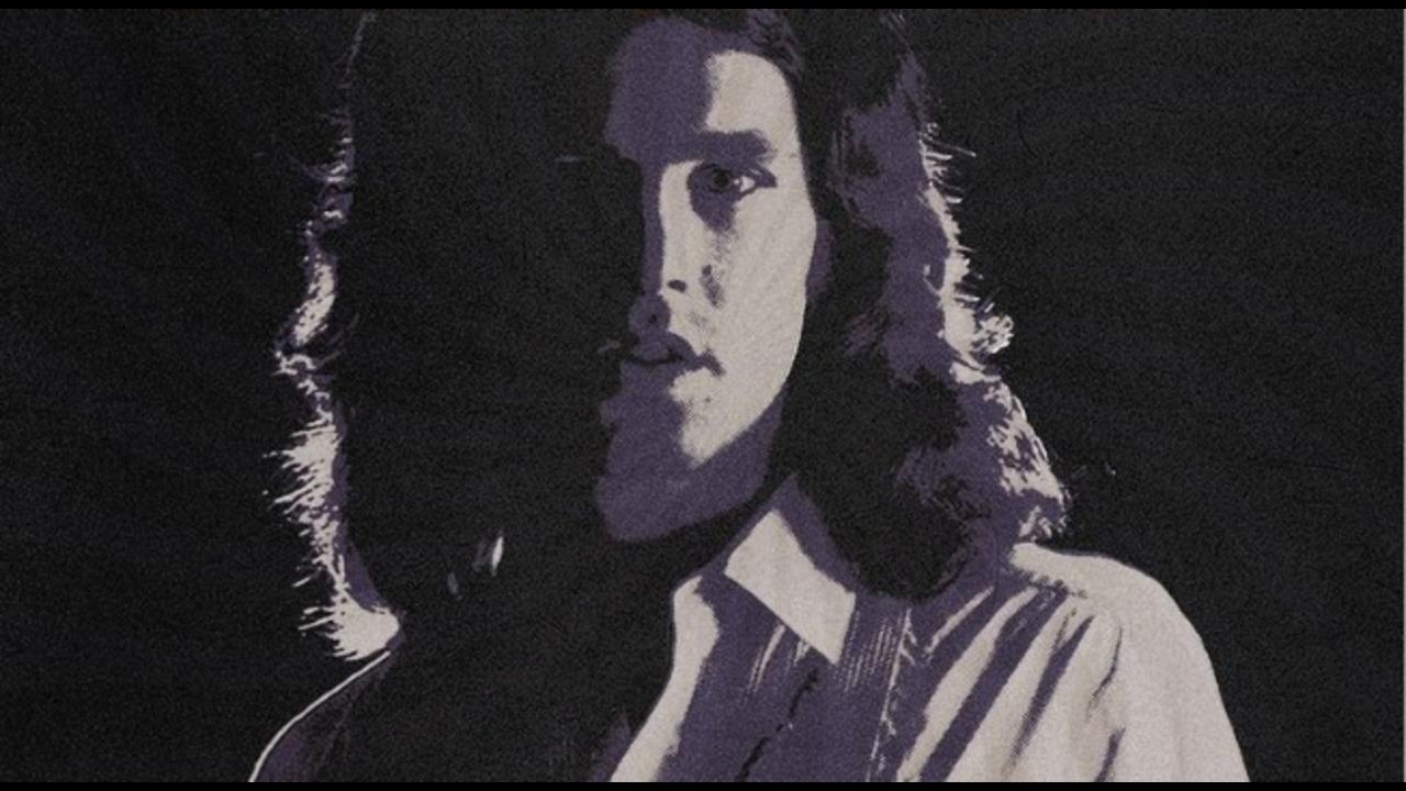 Imagen Principal de Nota: Se conmemora la muerte del gran ícono del rock Jim Morrison 'rey lagarto'