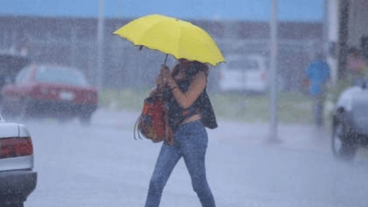 Imagen Principal de Nota: Lluvias con actividad eléctrica se registrarán en Honduras tras ingreso de onda tropical
