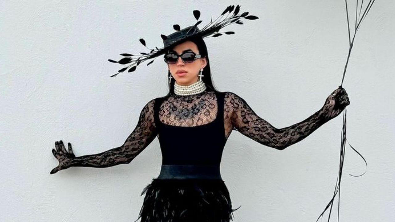Imagen Principal de Nota: Betanco celebra su cumpleaños con extravagante look