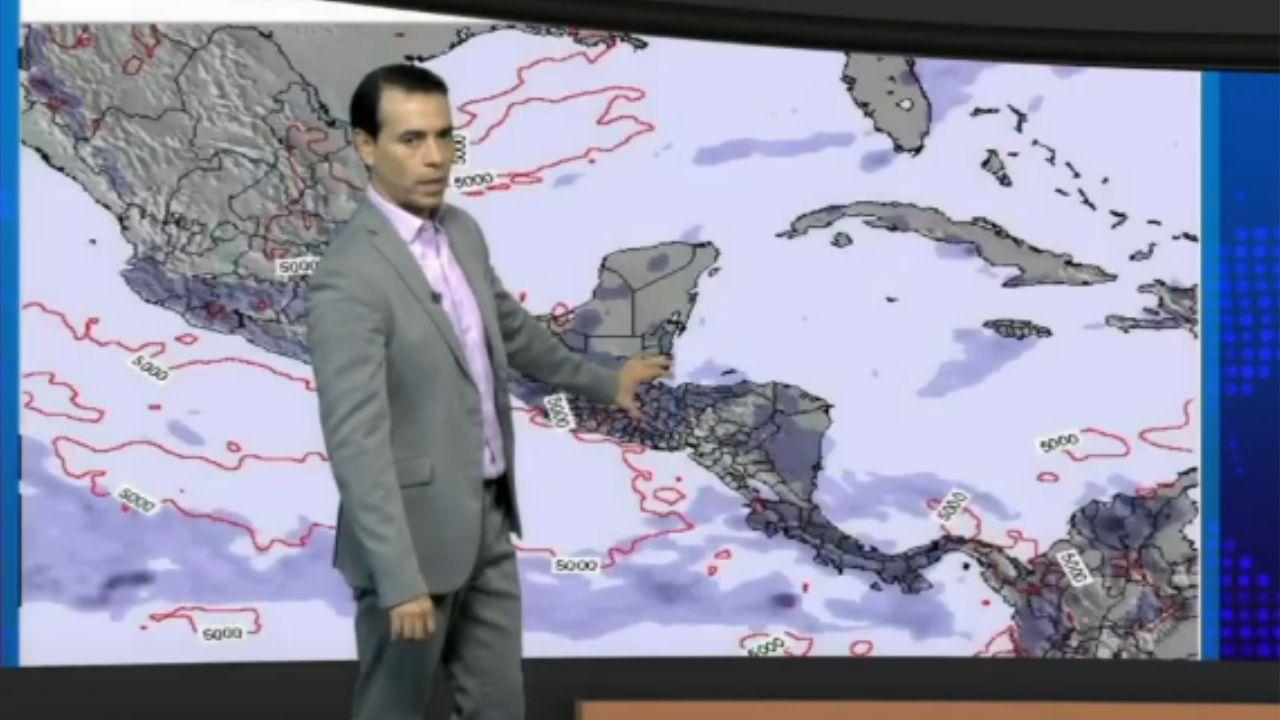 Imagen Principal de Nota: Onda tropical y polvo del Sahara afectan a Honduras: ¡Prepárate para las lluvias!
