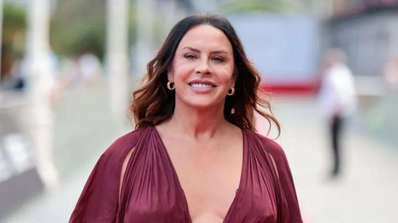 Imagen Principal de Nota: Seguidores se preocupan por salud de Karla Sofía Gascón