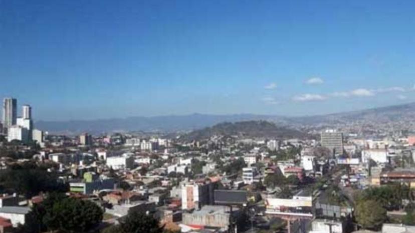 Jueves con altas temperaturas y pocas lluvias en el país