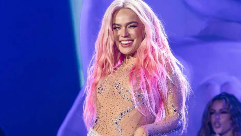 Karol G confiesa que fue víctima de acoso