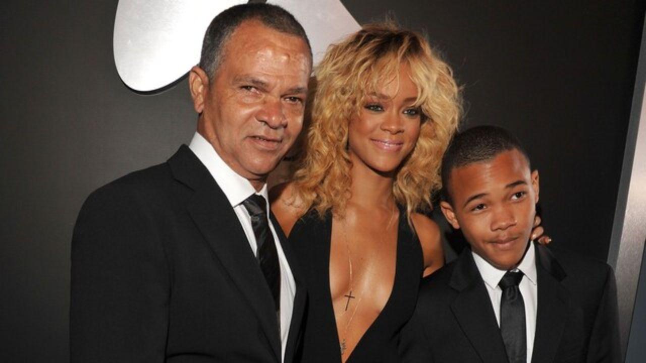 Imagen Principal de Nota: Fallece padre de Rihanna a los 70 años